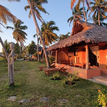 Bed and Breakfast Le Transat Амбатолоака Екстер'єр фото